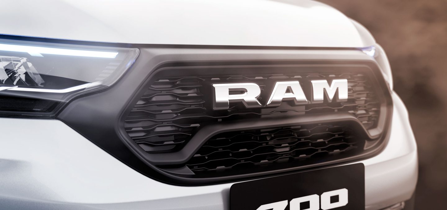 700-galeria-exterior-02-desk.jpg.img.1440